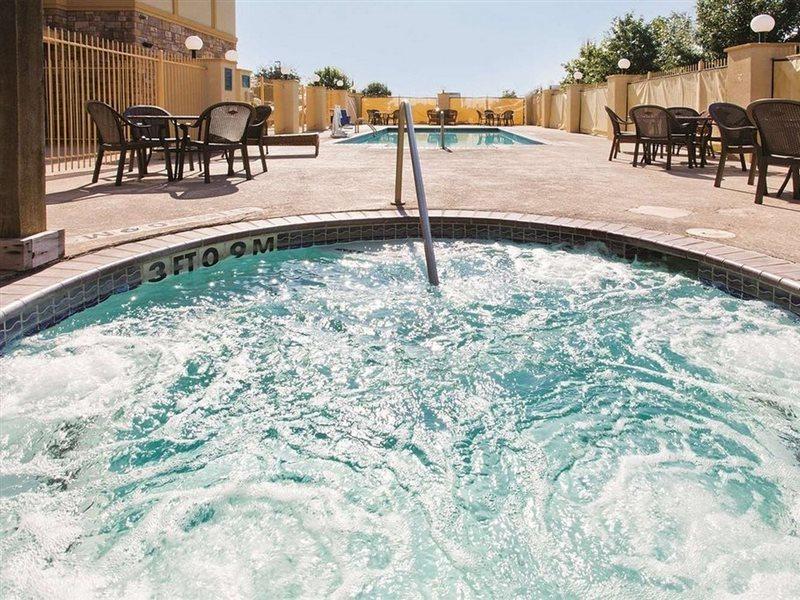 La Quinta Inn And Suites By Wyndham - Schertz Kültér fotó